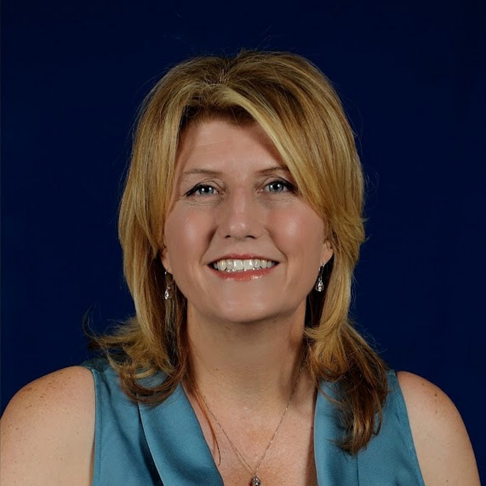 Meet your Posher, Cassi